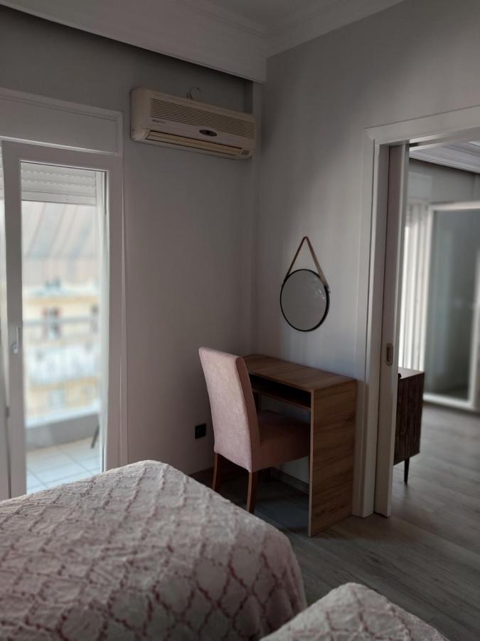 Anibo Studios And Apartments Zero Point 46 테살로니키 외부 사진